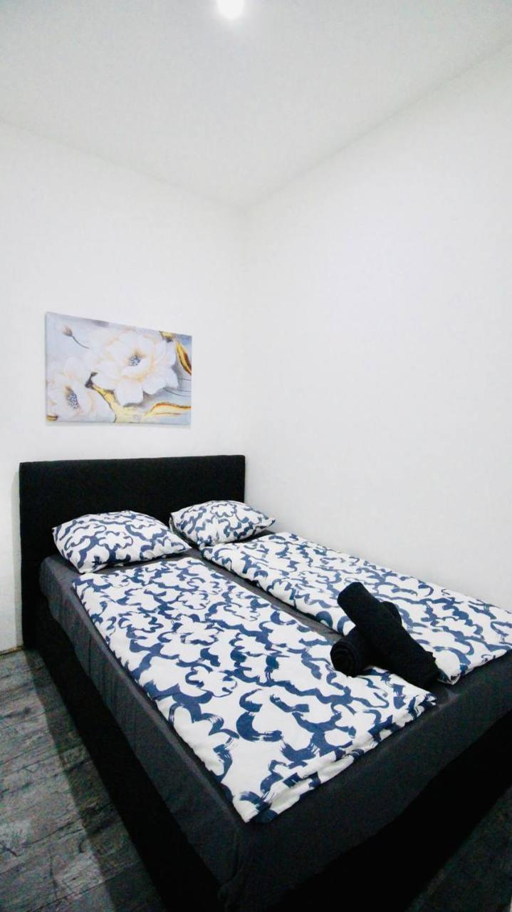 Family Studio In Akh Area Wina Bagian luar foto