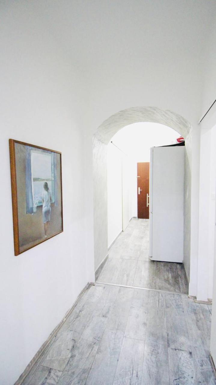 Family Studio In Akh Area Wina Bagian luar foto