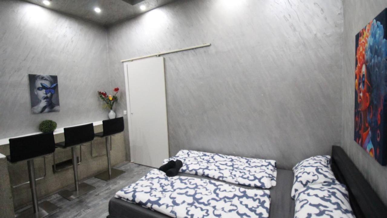 Family Studio In Akh Area Wina Bagian luar foto